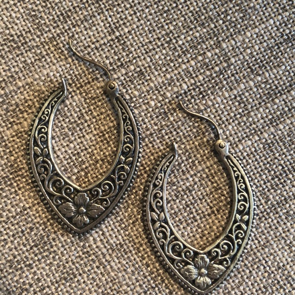 Sterling Silver Earrings - Picture 1 of 2